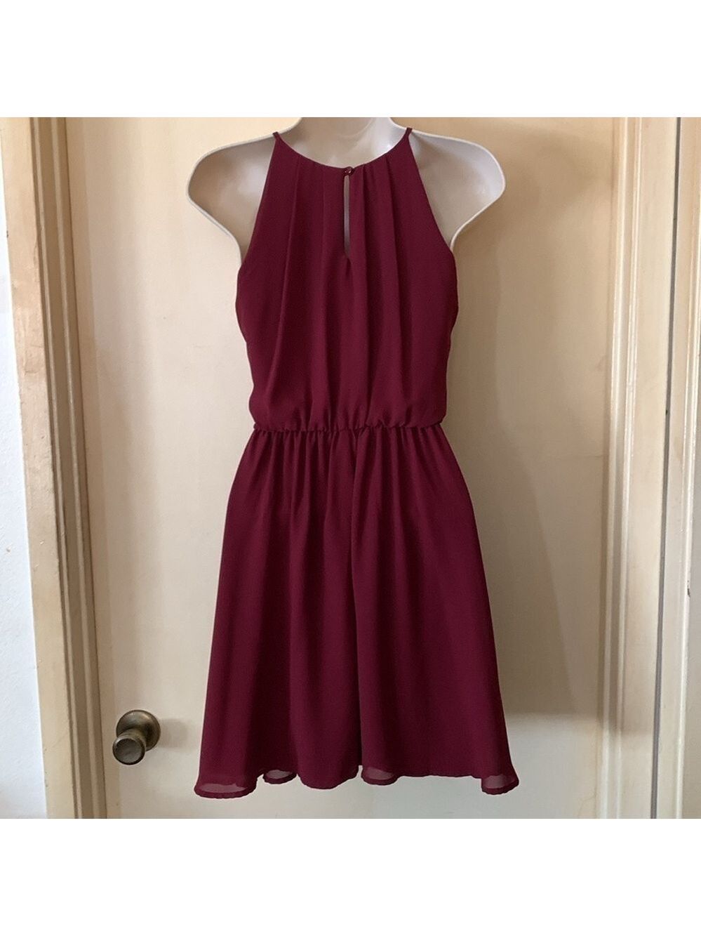 Lush cranberry pleated party dress size S - Picture 4 of 11